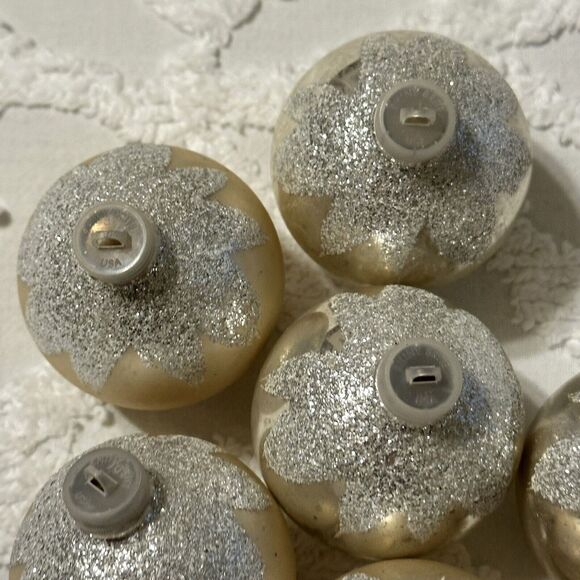 7 Vintage Shiny Brite Snow Cap Glass Christmas Ornaments Plastic Cap USA Mixed - Picture 11 of 14